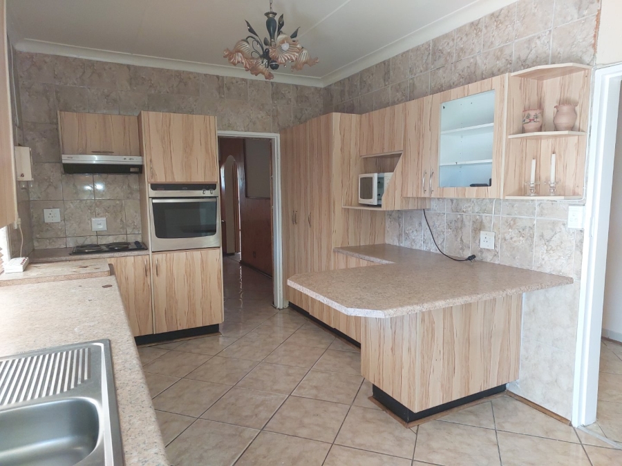 4 Bedroom Property for Sale in West Park Free State